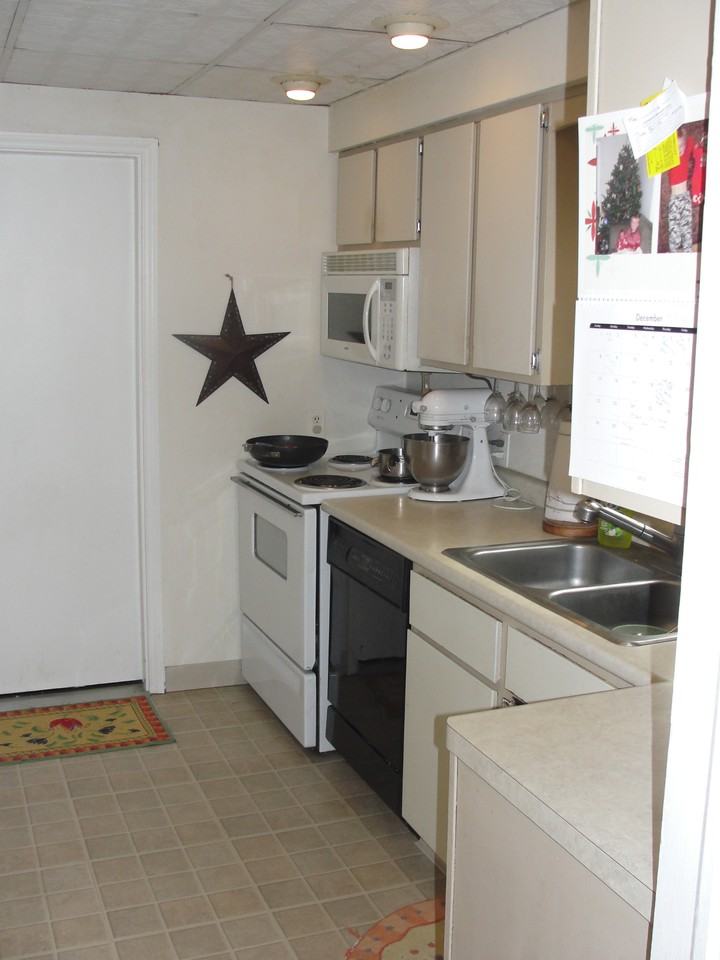 131 Shelbourne Rd #NA - Photo 6 of 14