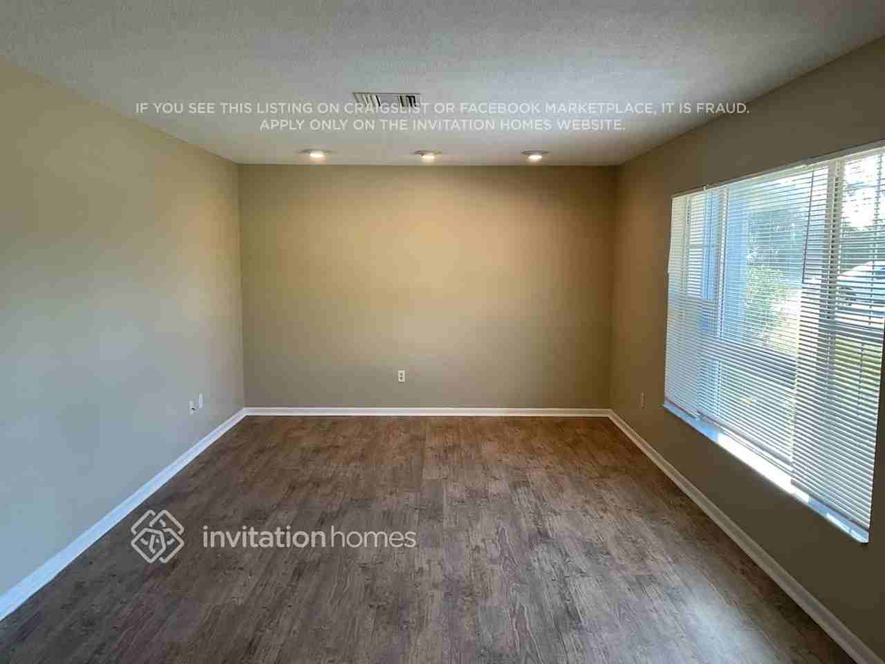 2194 Oak Grove Dr - Photo 3 of 23