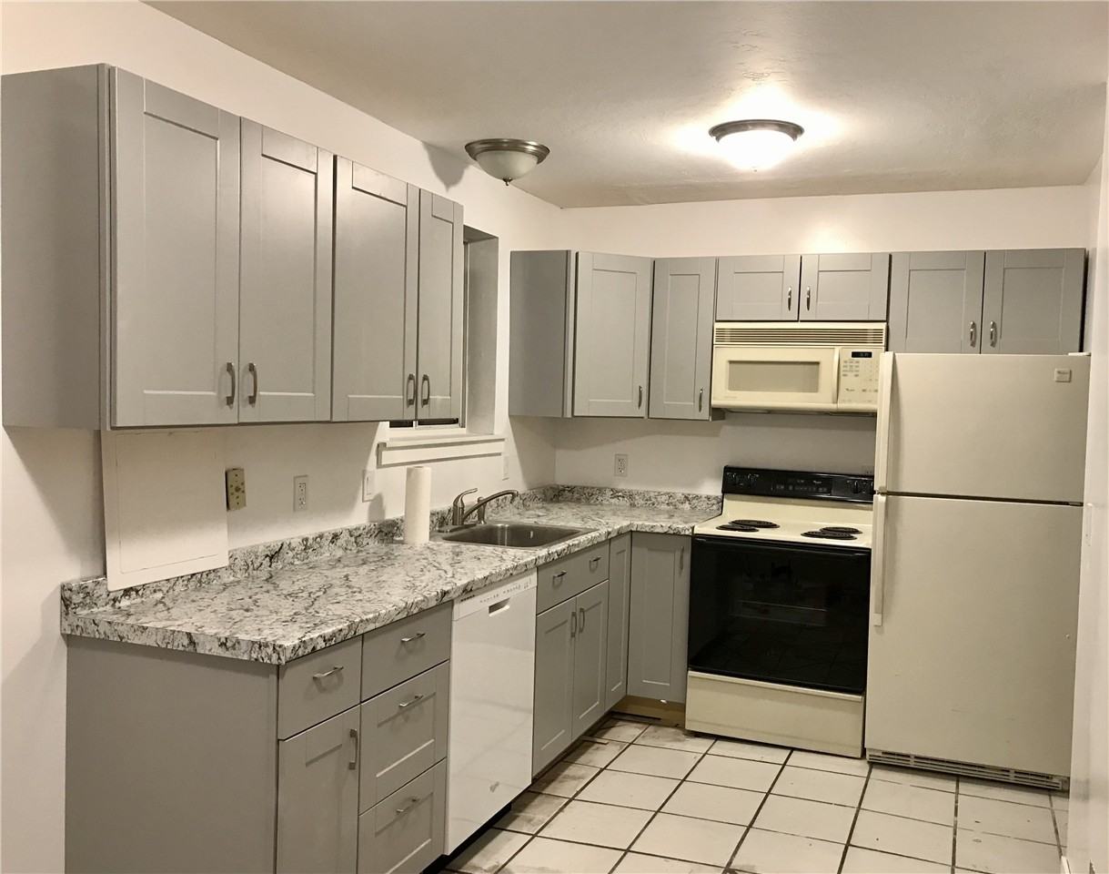 641 S Glendale St - Photo 2 of 6