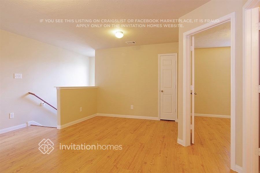 18811 Dennington Dr - Photo 6 of 13