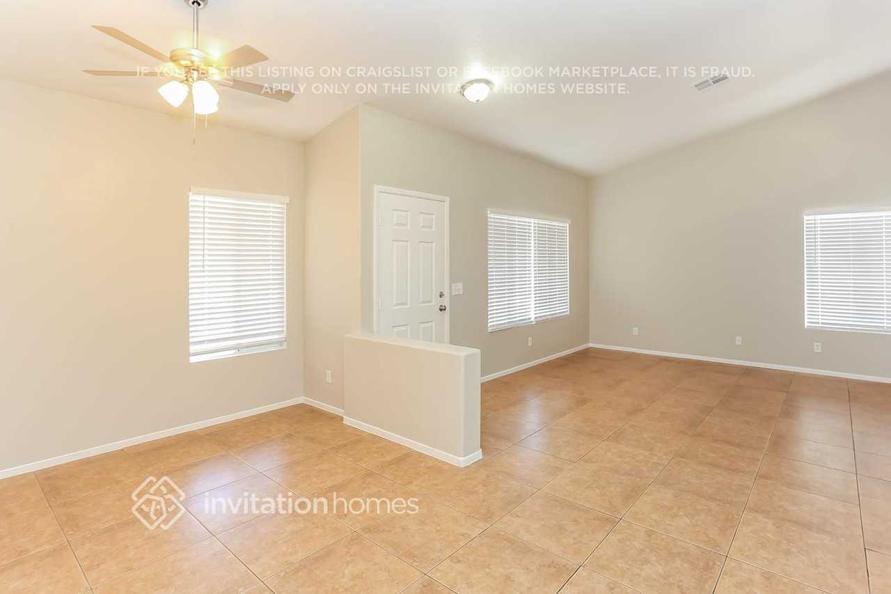 3521 Chedworth Rd - Photo 2 of 15