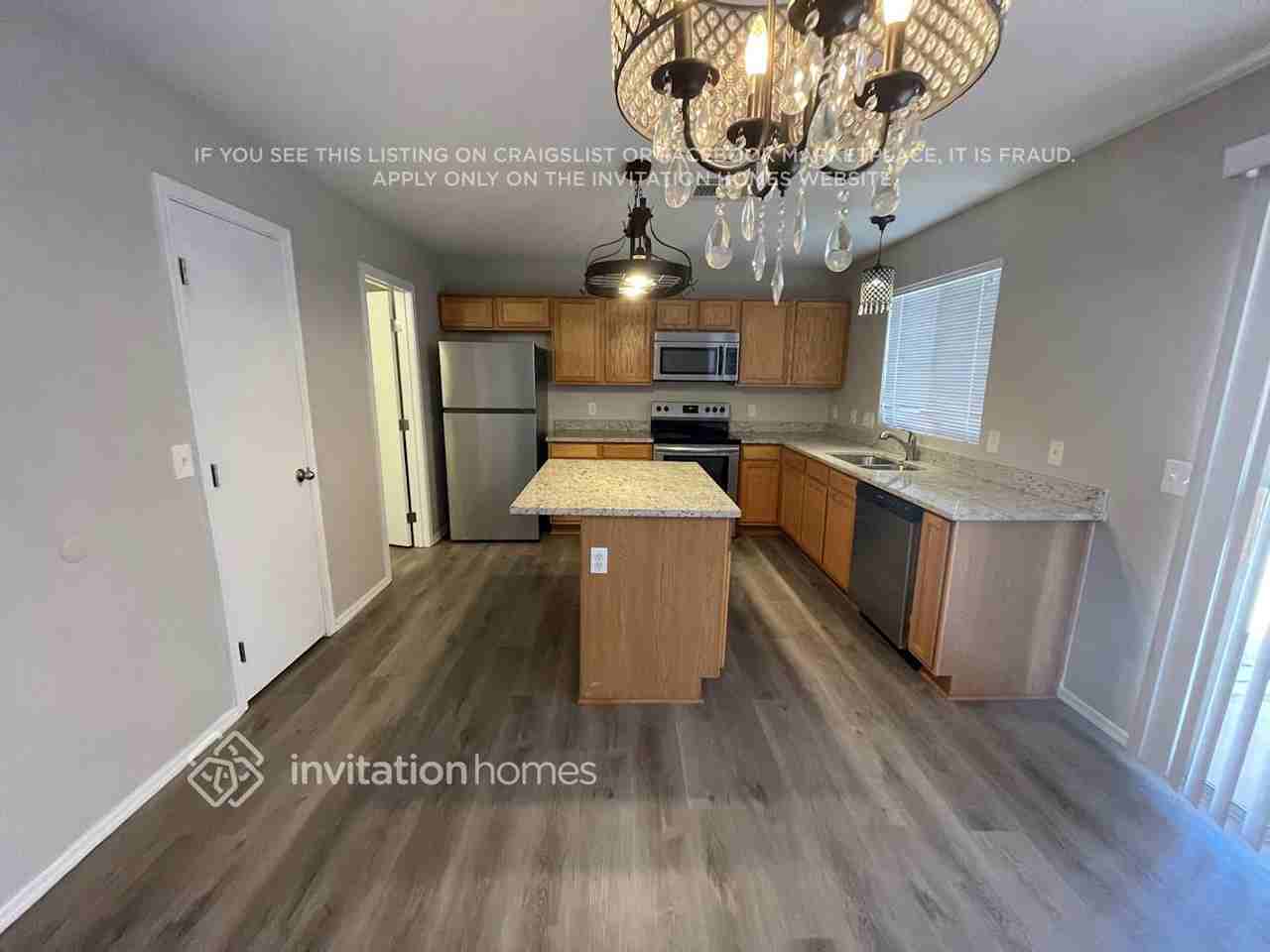 1551 E Betsy Ln #C - Photo 3 of 12