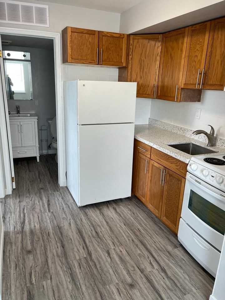 212 Queen Street South #3B - Photo 2 of 3