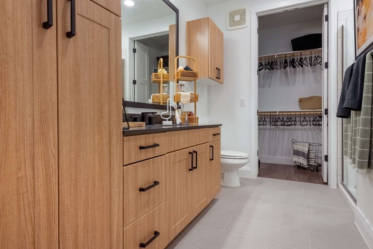 Troubadour Apartments - Photo 4 of 50