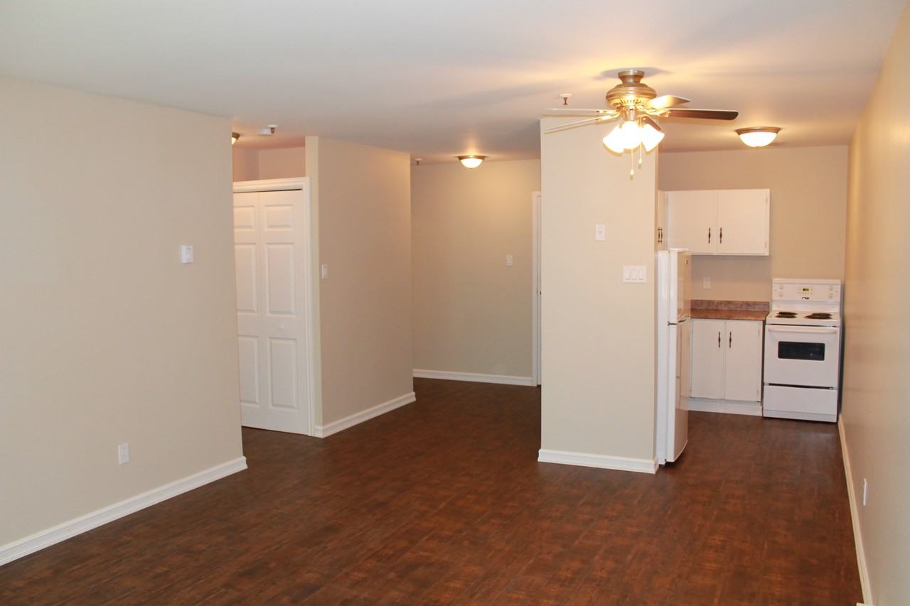 St. Clare Manor - Photo 3 of 11