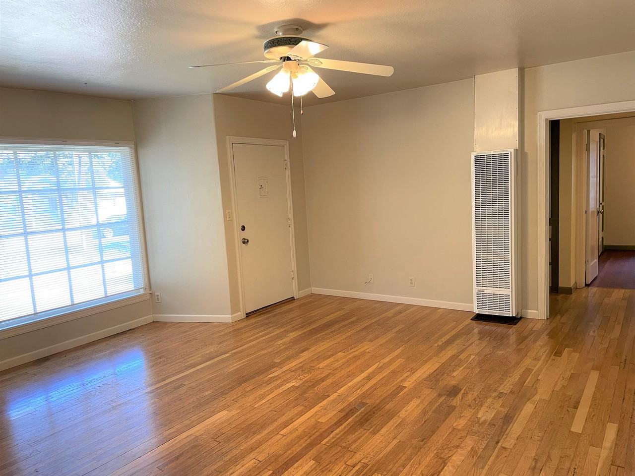 337 W 1st Ave #1 - Photo 4 of 17