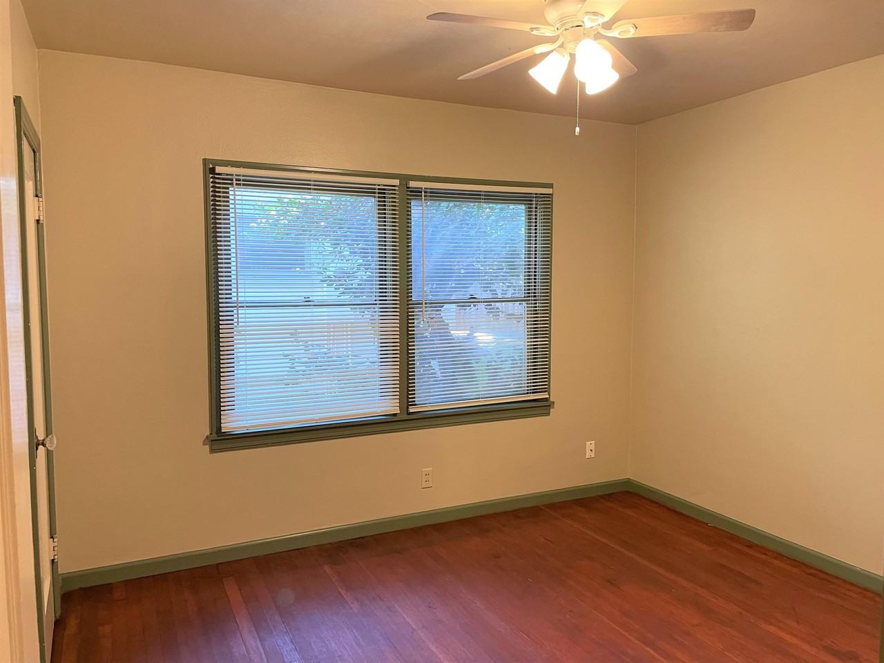 337 W 1st Ave #1 - Photo 7 of 17