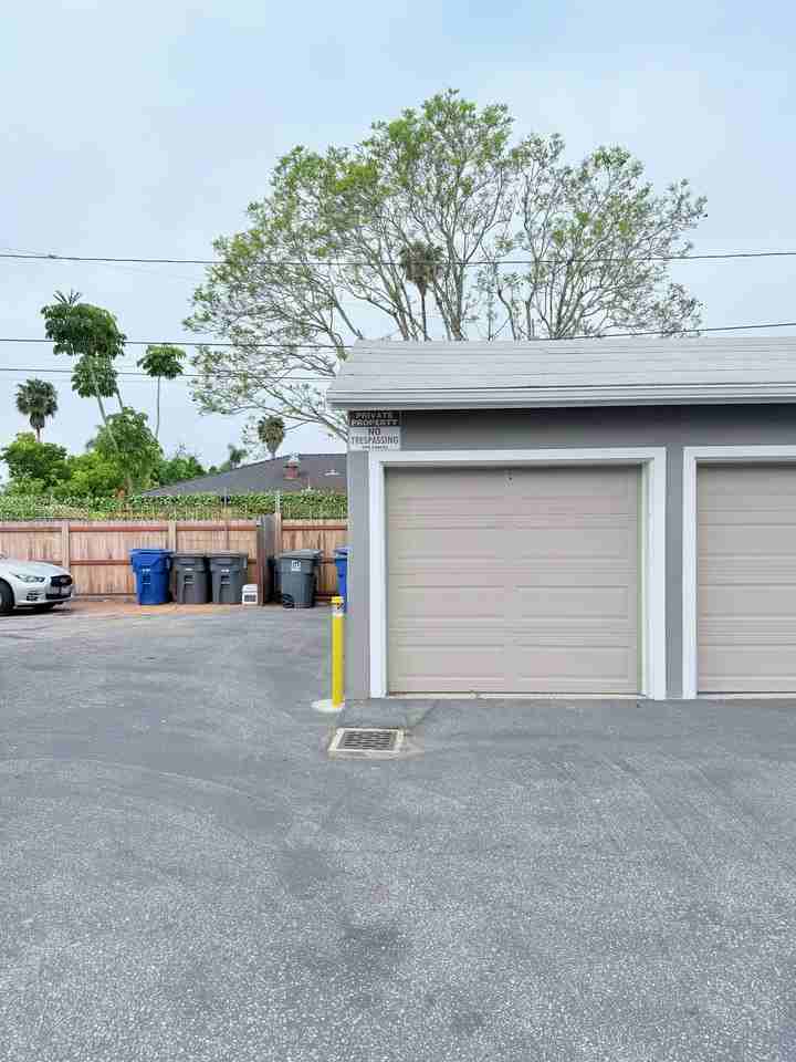 2907 State St #1 - Photo 5 of 6