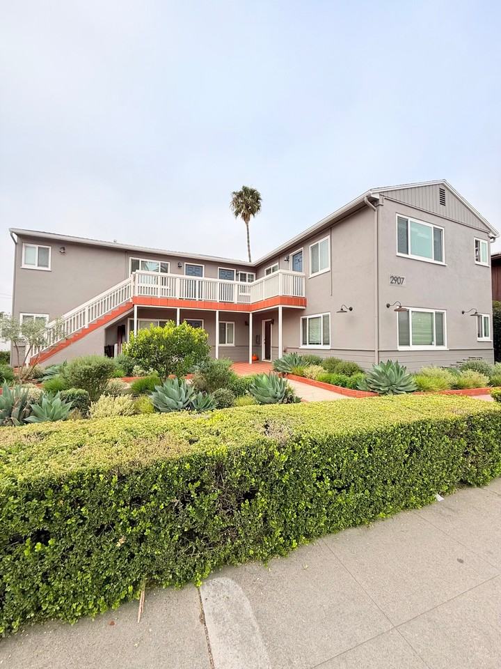 2907 State St #1 - Photo 6 of 6