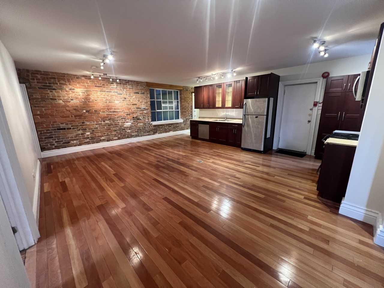 359 Davenport Road #3 - Photo 3 of 18