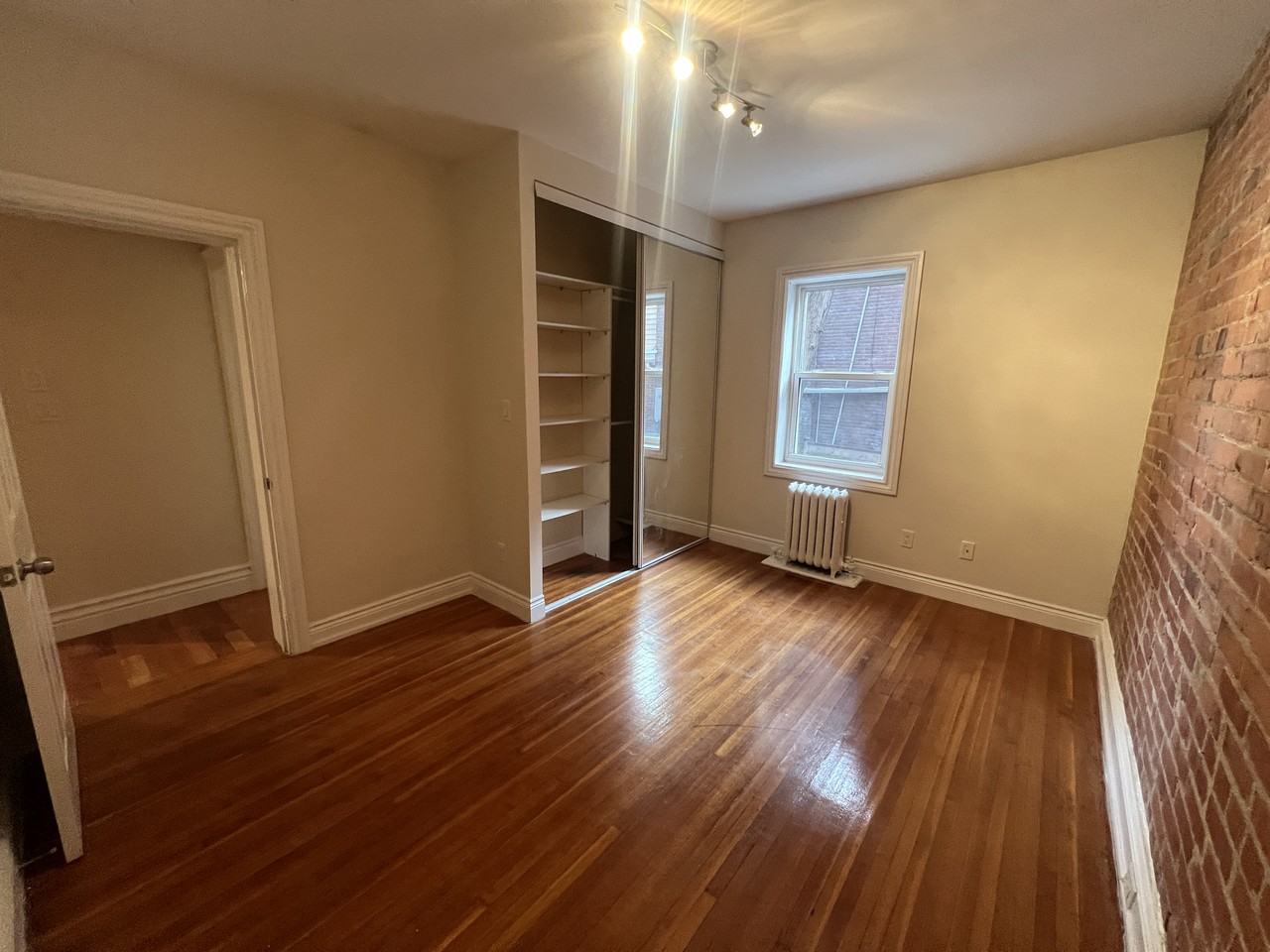 359 Davenport Road #3 - Photo 4 of 18