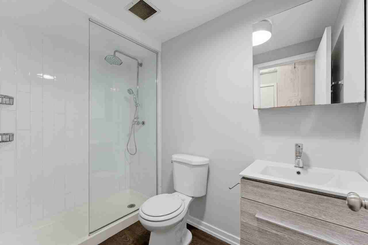 5718 N Winthrop Avenue - Photo 6 of 40