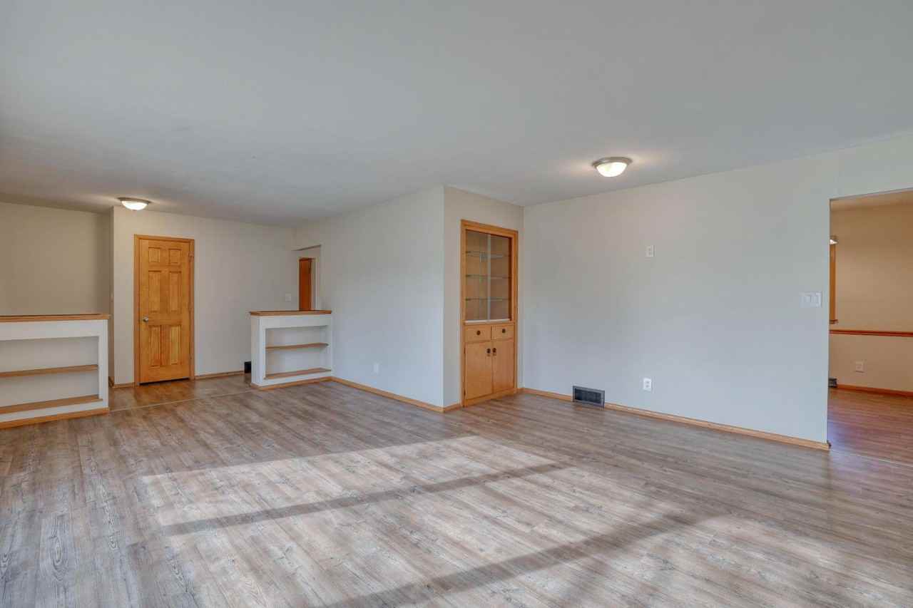 4465 N 144th St - Photo 4 of 11