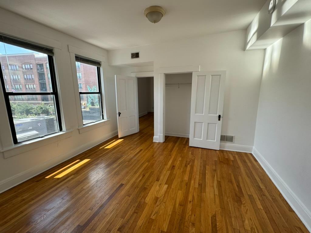 1104 1/2 N High St - Photo 3 of 21