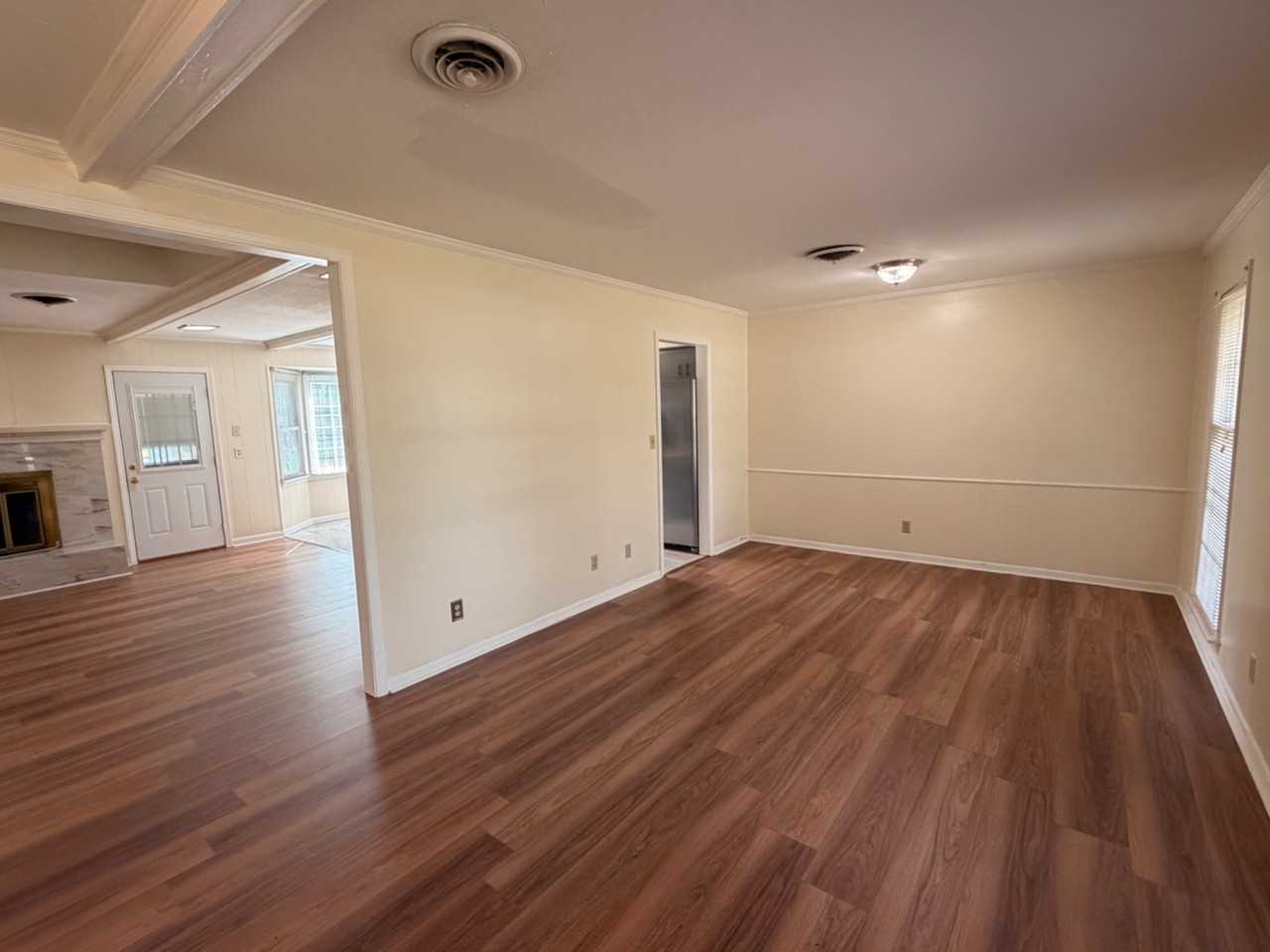 2604 Mcarthur Dr - Photo 2 of 20