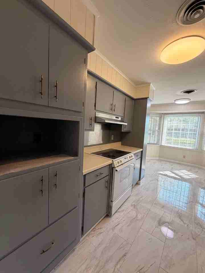 2604 Mcarthur Dr - Photo 7 of 20