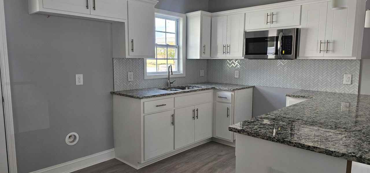 1256 Cross Creek Circle - Photo 3 of 10