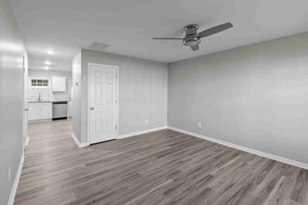 1256 Cross Creek Circle - Photo 4 of 10