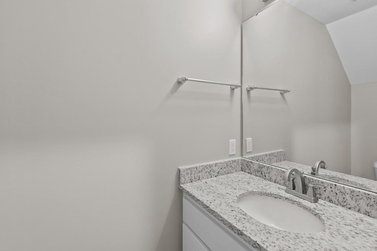 1256 Cross Creek Circle - Photo 6 of 10