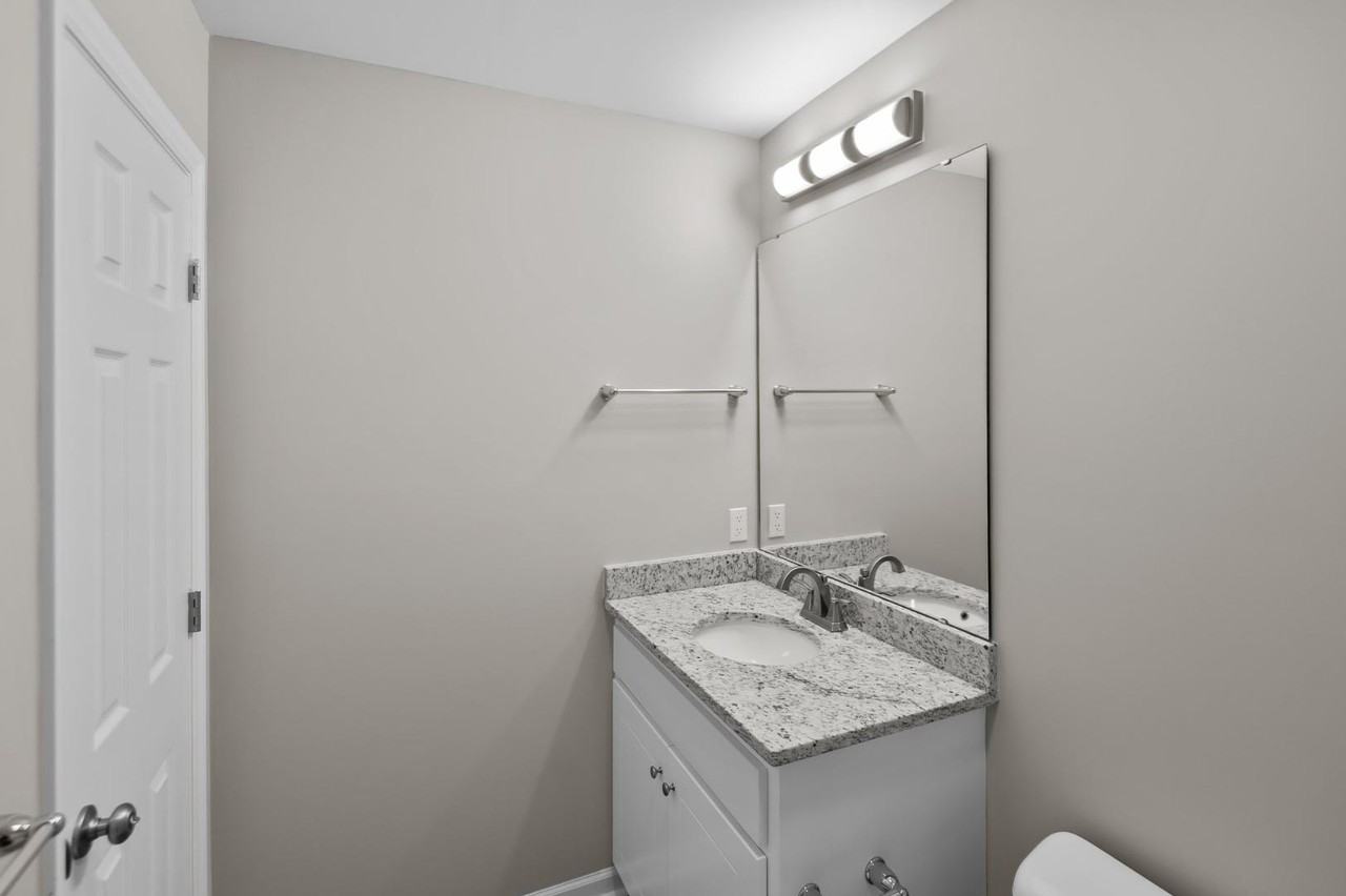 1260 Cross Creek Circle - Photo 7 of 10