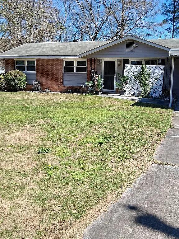 1108 Rosewood Dr - Photo 6 of 20