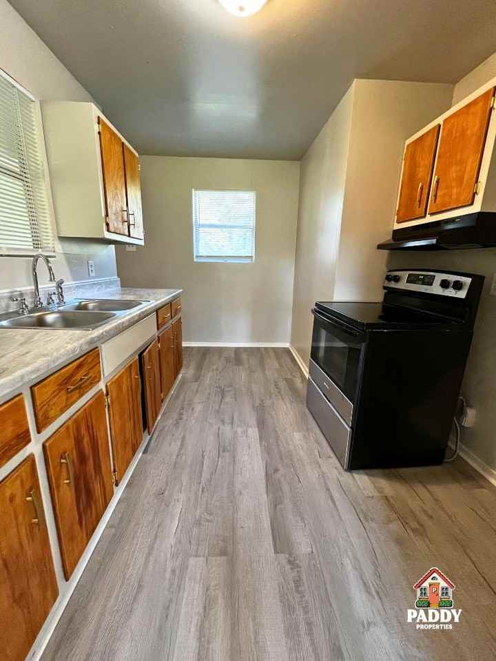 9493 N Us Highway 271 - Photo 6 of 11