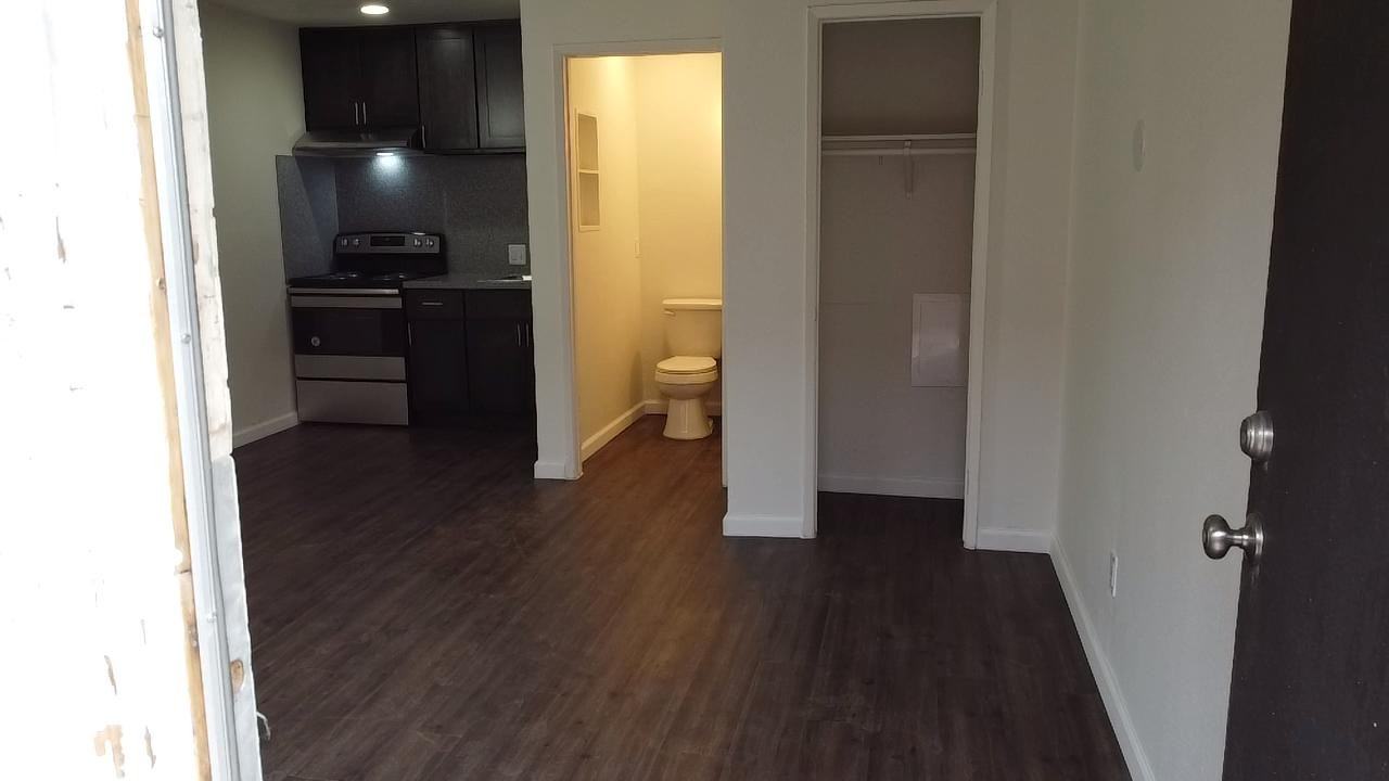 3857 Stobbs Way - Photo 2 of 8
