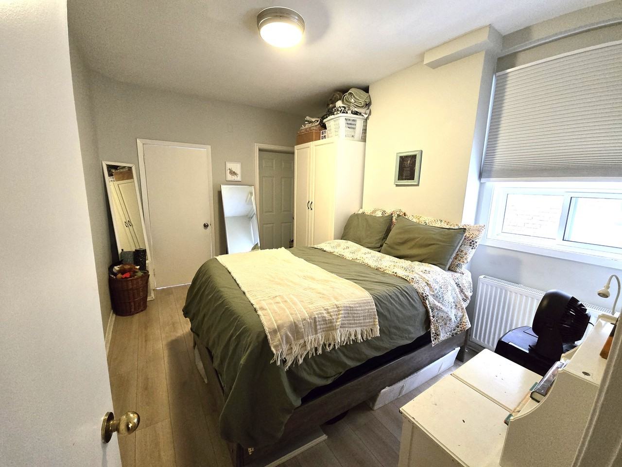 1037 Bathurst Street #2 - Photo 7 of 11