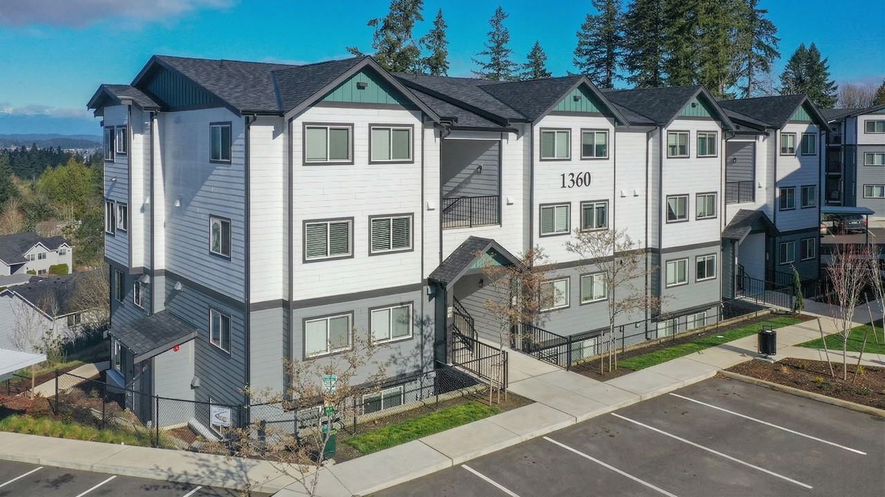 Summit Vista - Photo 5 of 17