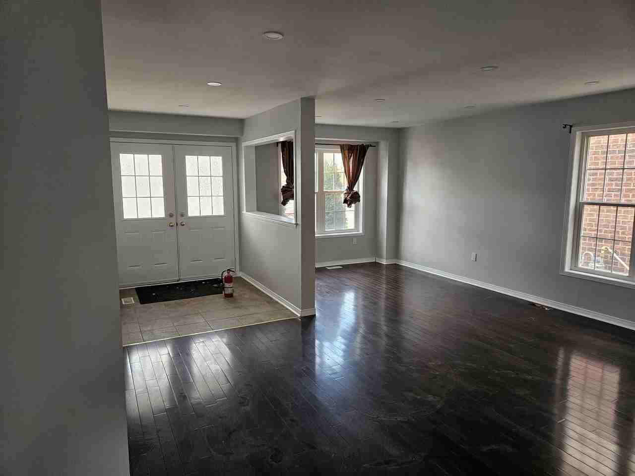 37 Kaufman Dr - Photo 3 of 23