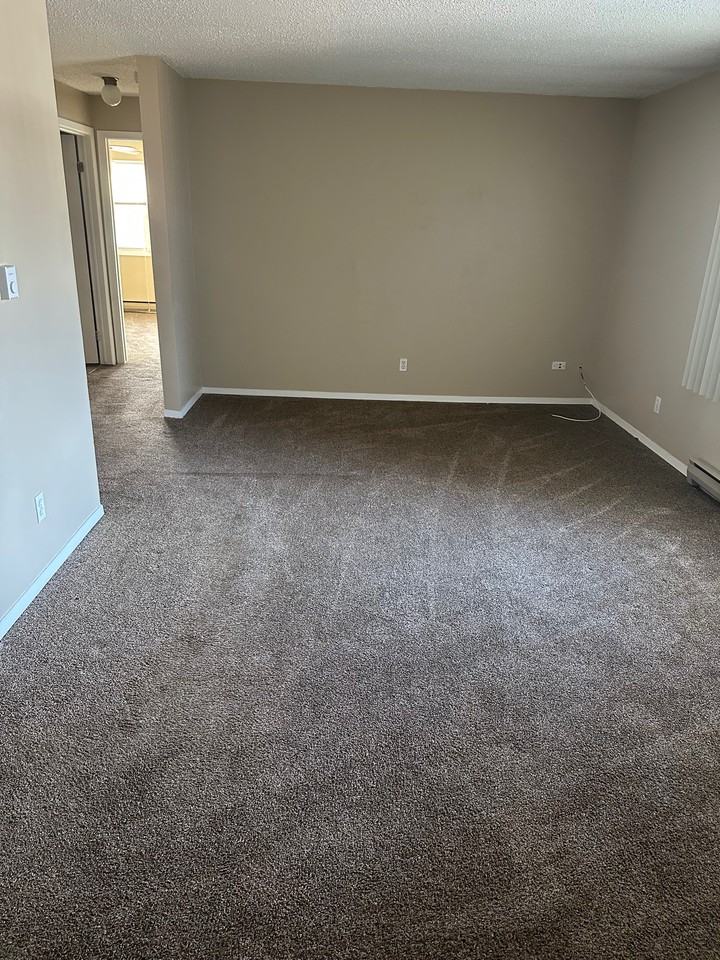 3101 Heritage Dr #12 - Photo 5 of 9