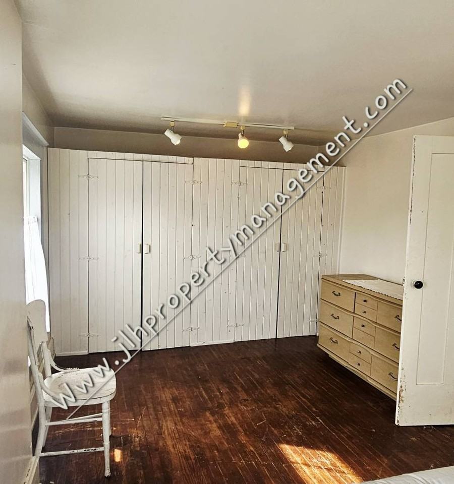 503 W Pleasant St #503 - Photo 3 of 11