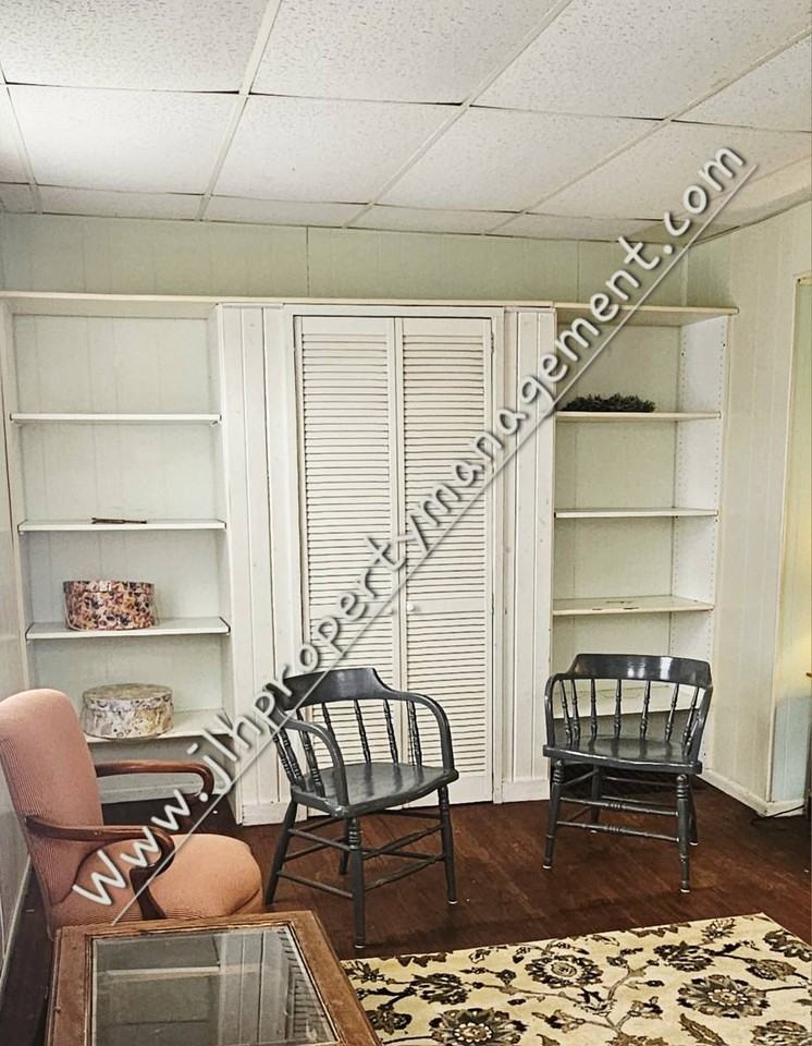 503 W Pleasant St #503 - Photo 7 of 11