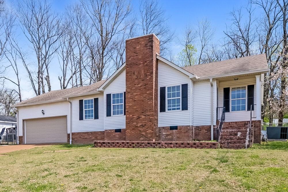 3105 Roundwood Forest Ln - Photo 3 of 16