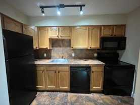 151 Robinson St #43 - Photo 1 of 1