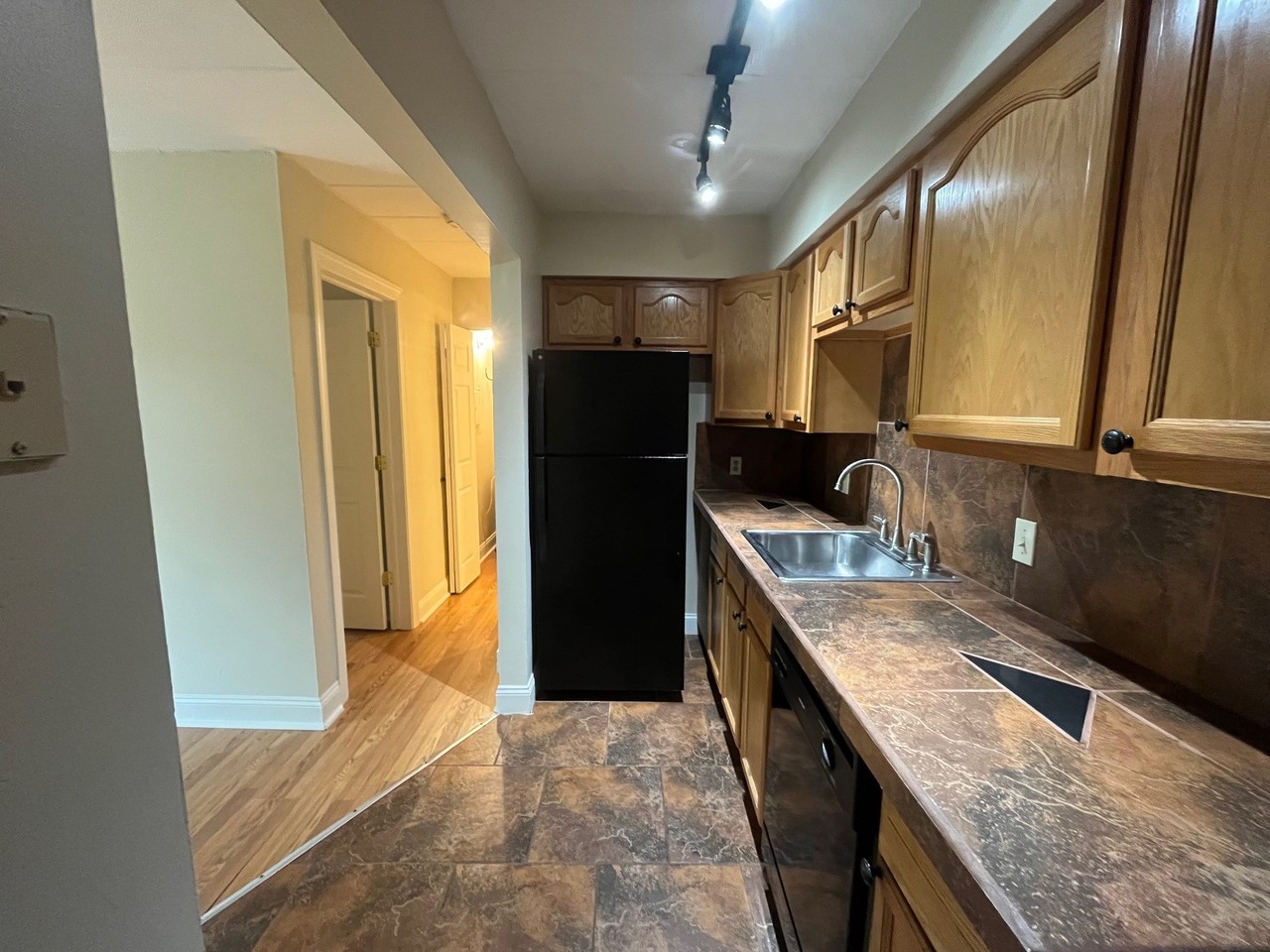 151 Robinson St #43 - Photo 3 of 22