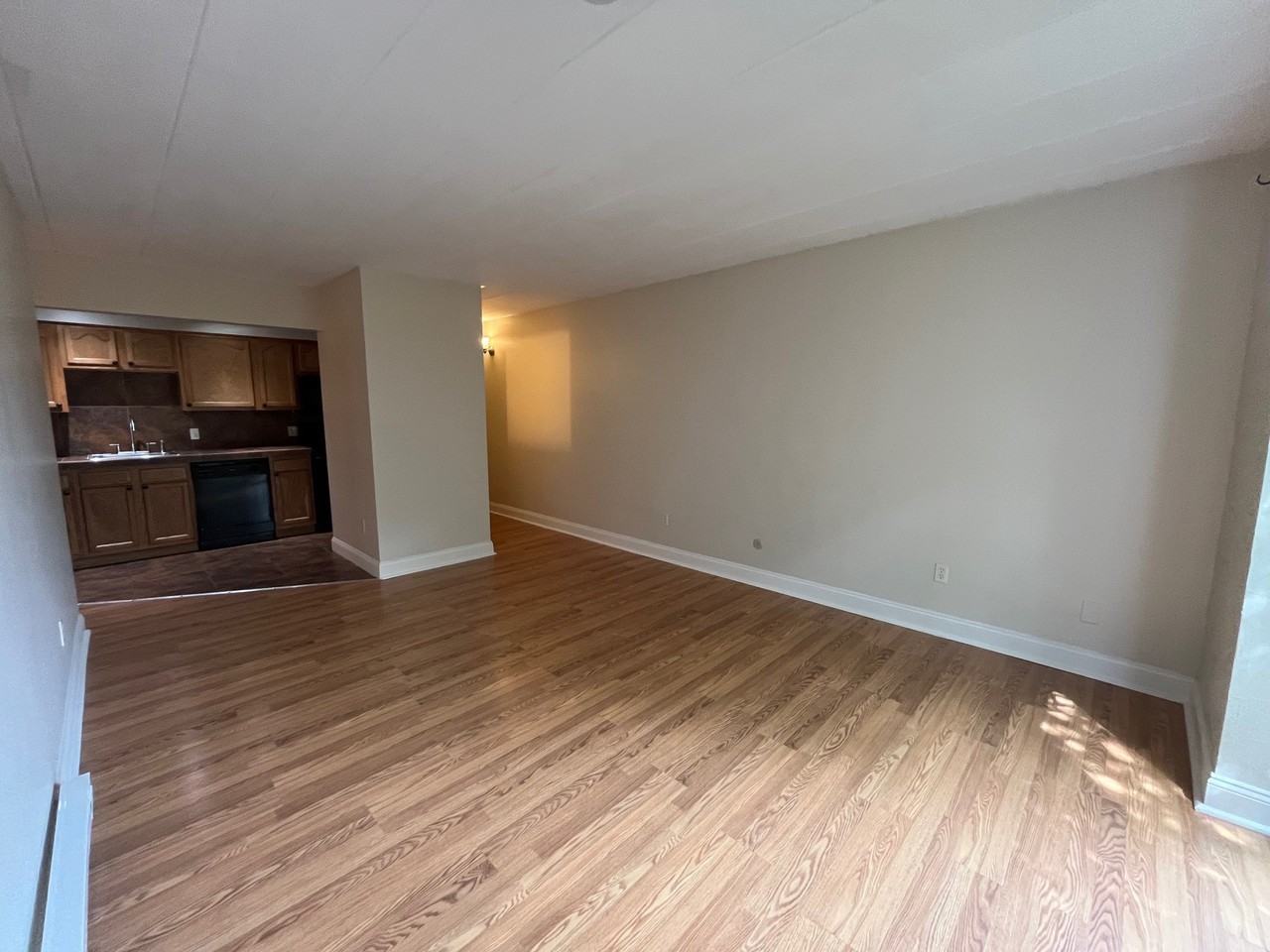 151 Robinson St #43 - Photo 5 of 22