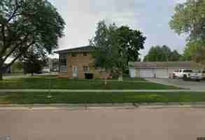 featured image of 565 Crestview Dr #1