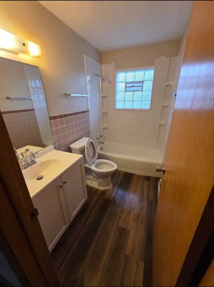 565 Crestview Dr #1 - Photo 2 of 11