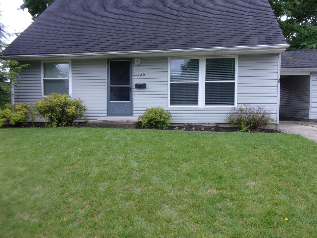 1536 Briarwood Cir #1 - Photo 2 of 17