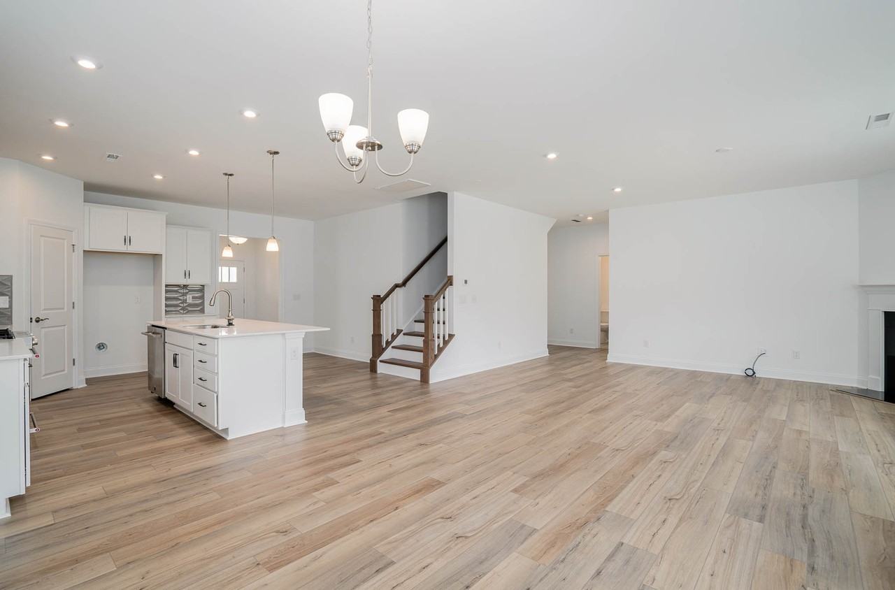 19225 Yellow Birch Dr #1 - Photo 4 of 21