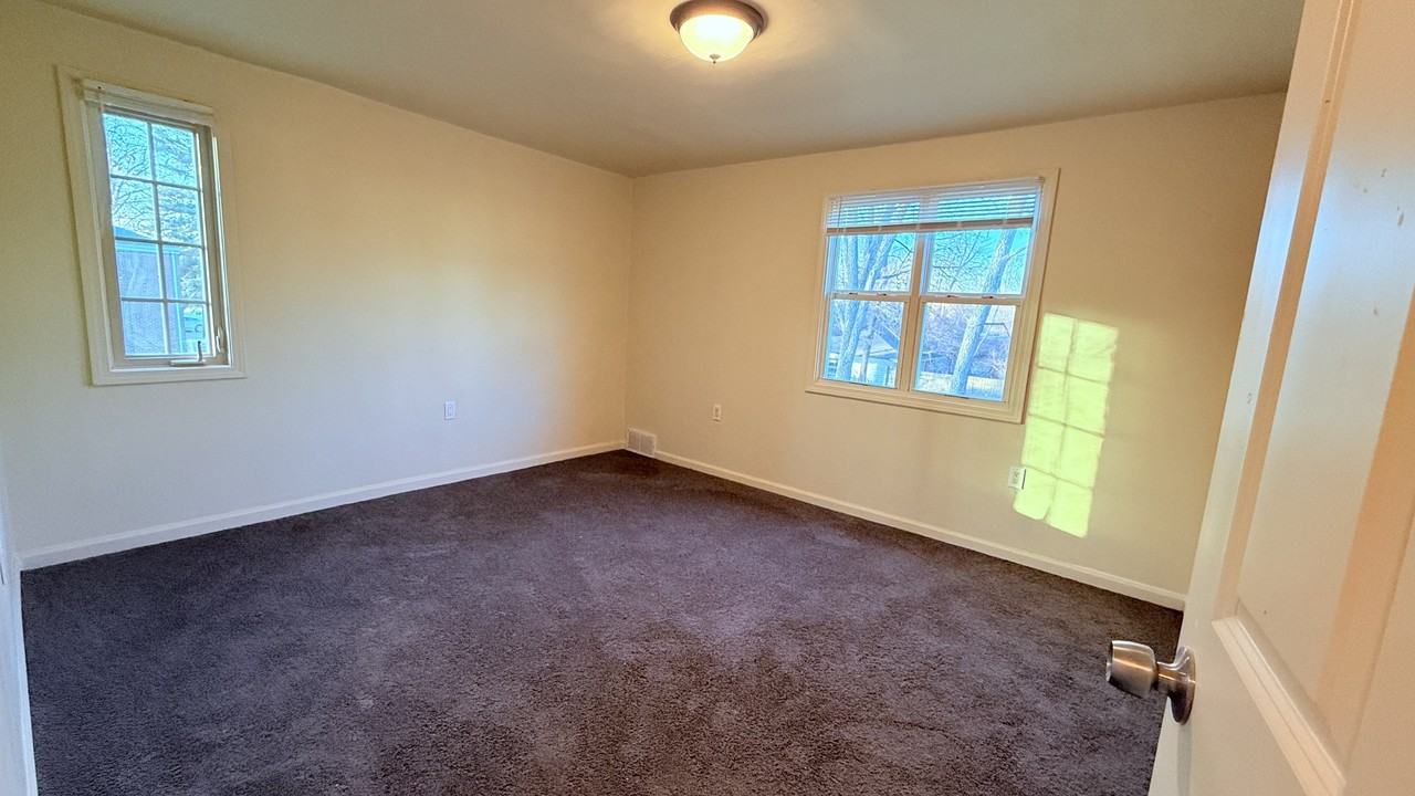 20619 W Chicago St #0 - Photo 7 of 10