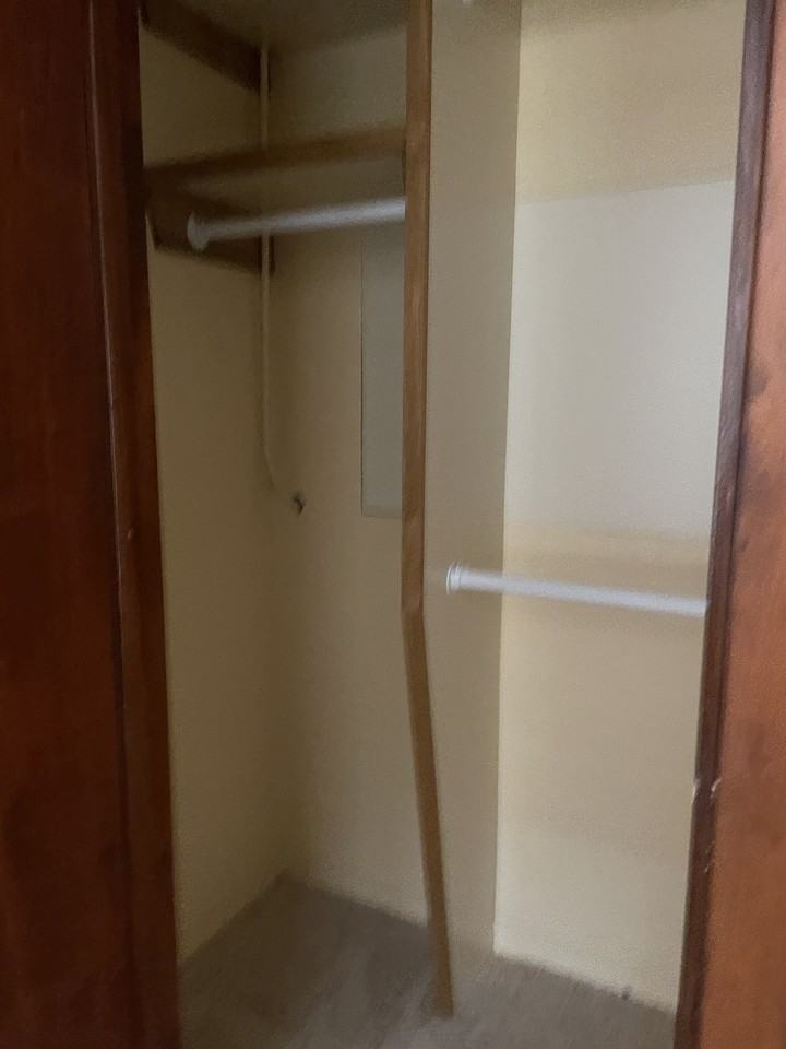 115 E Broadway St #1 - Photo 6 of 11