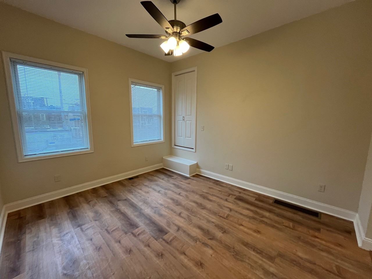 4739 Essex Way #4739 - Photo 4 of 17