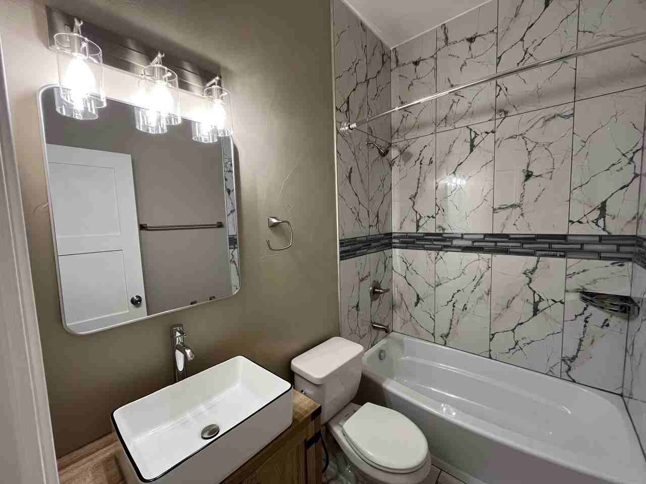 4739 Essex Way #4739 - Photo 7 of 17