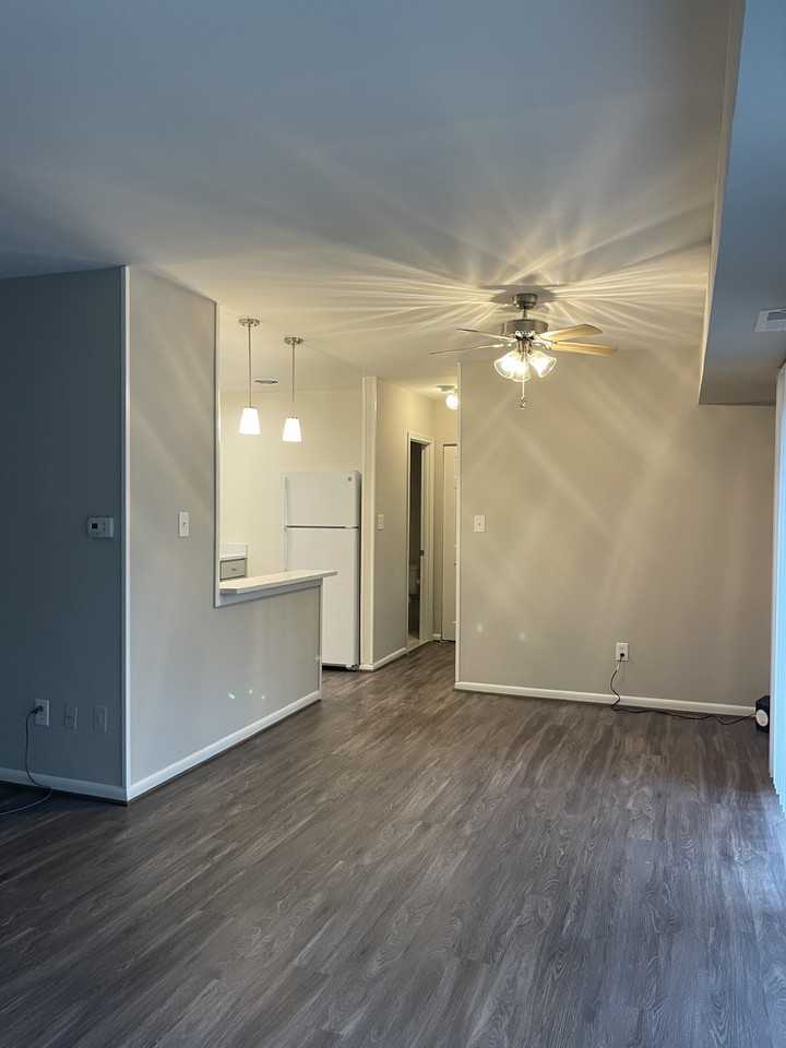8504 Sky View DriveUnit 104 #8504-104 - Photo 2 of 10