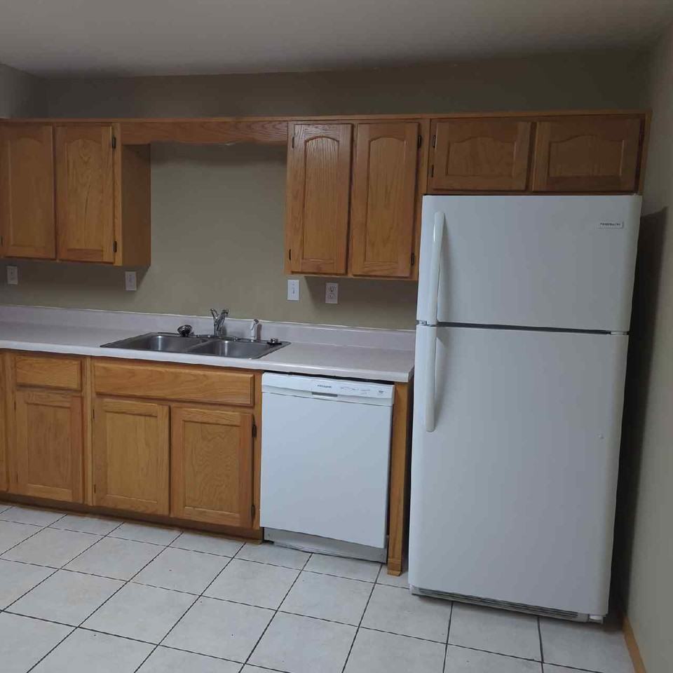 408 Ming St #C - Photo 4 of 7