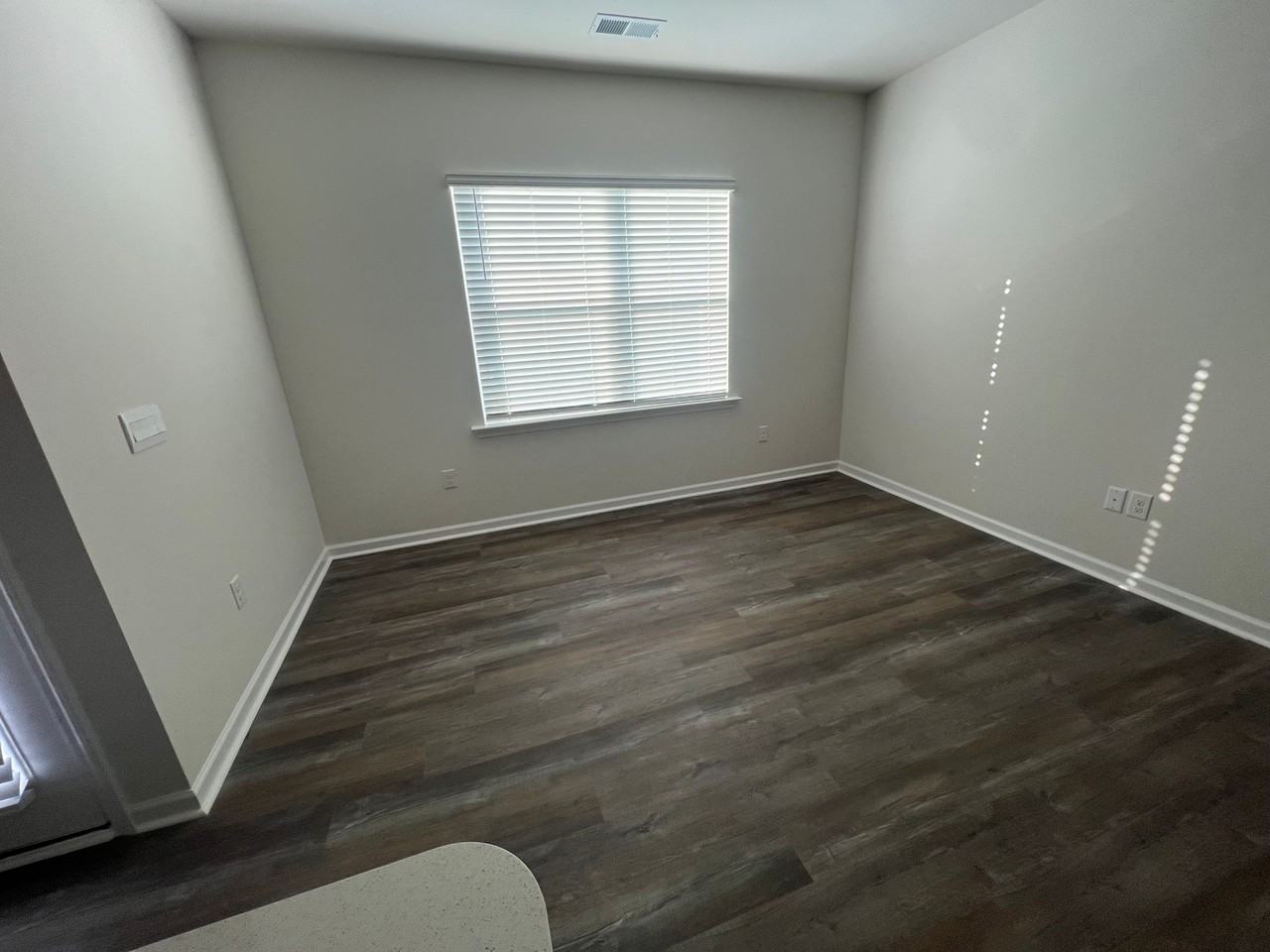 152 Starlight St - Photo 6 of 29