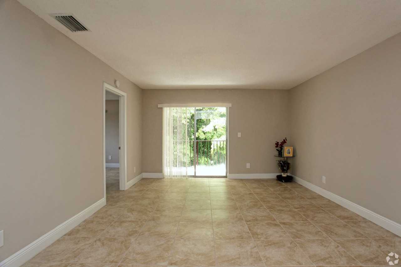 Villanova Apartments - Photo 3 of 8