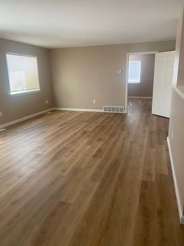 712 Oakmont Rd #4 - Photo 3 of 11
